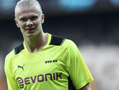 克雷莫内塞vs莱切：瓦尔迪、奥代罗首发，班达、法尔科内出战（克雷莫内塞vs莱切首发出炉：瓦尔迪、奥代罗先发，班达、法尔科内登场）