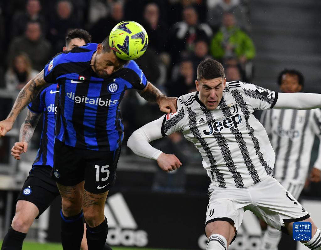 德乙战报：贝克尔制胜球、卡里乌斯神扑，沙尔克1-0纽伦堡（德乙：贝克尔绝杀 卡里乌斯神扑救主 沙尔克1-0力克纽伦堡）