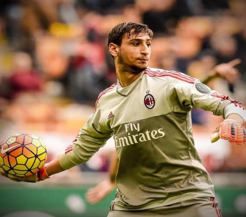 广厦男篮张帆末节绝杀山东（张帆末节读秒绝杀，广厦险胜山东）