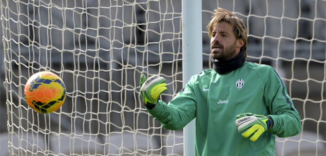 NBA：勇士主场击败小牛 库里三分火力全开（NBA：勇士主场力克独行侠 库里三分手感炙热）