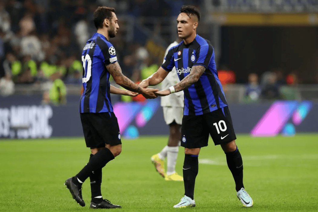 官方：中国香港代表队归化26岁原以色列籍中场巴拉克（中国香港代表队官宣：26岁前以色列籍中场巴拉克完成归化）