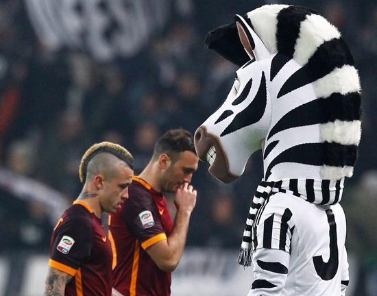 记者：2026年元旦前后津门虎收队冬训，先去海口再去海外拉练（津门虎将于2026年元旦前后集结冬训：先赴海口，后赴海外拉练）