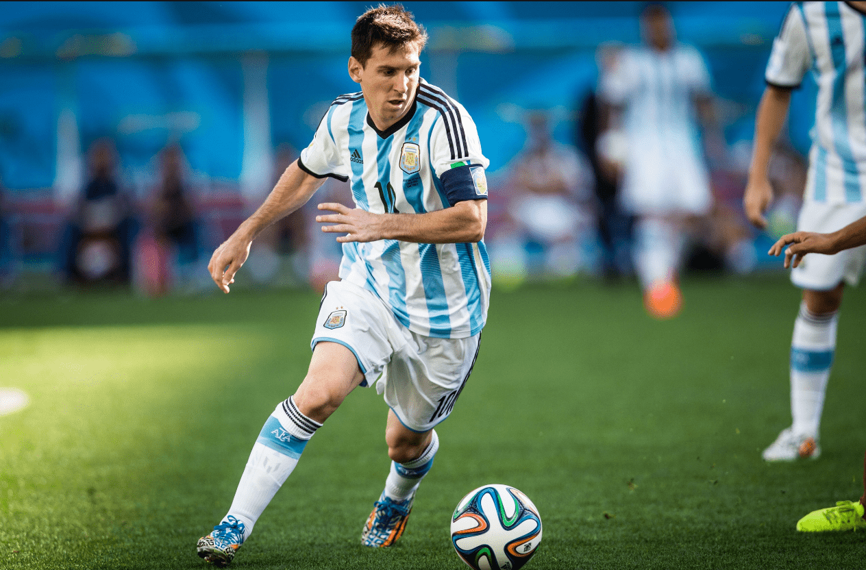 门兴0-0莱比锡，奥诺拉破门被吹，劳姆中框，门兴全场0射正（门兴0-0战平莱比锡：奥诺拉进球被判无效，劳姆中柱，门兴全场零射正）