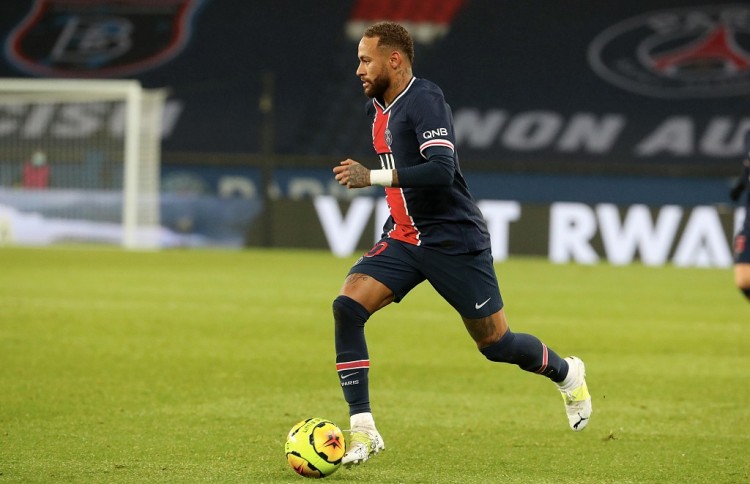 前巴萨青训营主管：亚马尔签约时走路姿势奇怪且双腿不直（巴萨青训前主管称：亚马尔签约当时步态怪异、双腿不直）