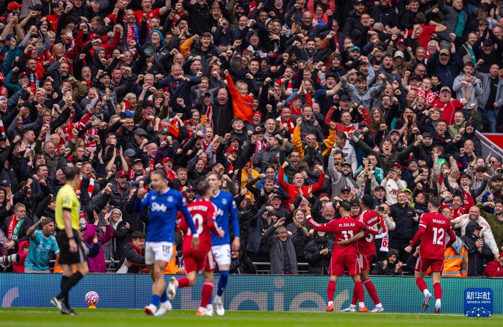 半场战报：罗马1-0乌迪内斯，洛伦佐-佩莱格里尼点射破门（半场战况：罗马1-0暂领先乌迪内斯，洛伦佐-佩莱格里尼点球建功）