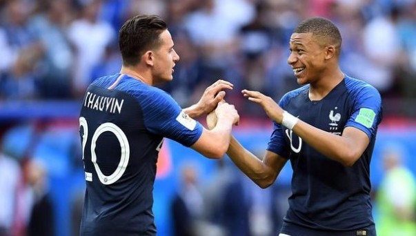 1分08秒，路易斯打进申花自2020年11月以来中超最快进球（路易斯开场1分08秒破门，创申花自2020年11月以来中超最快进球）