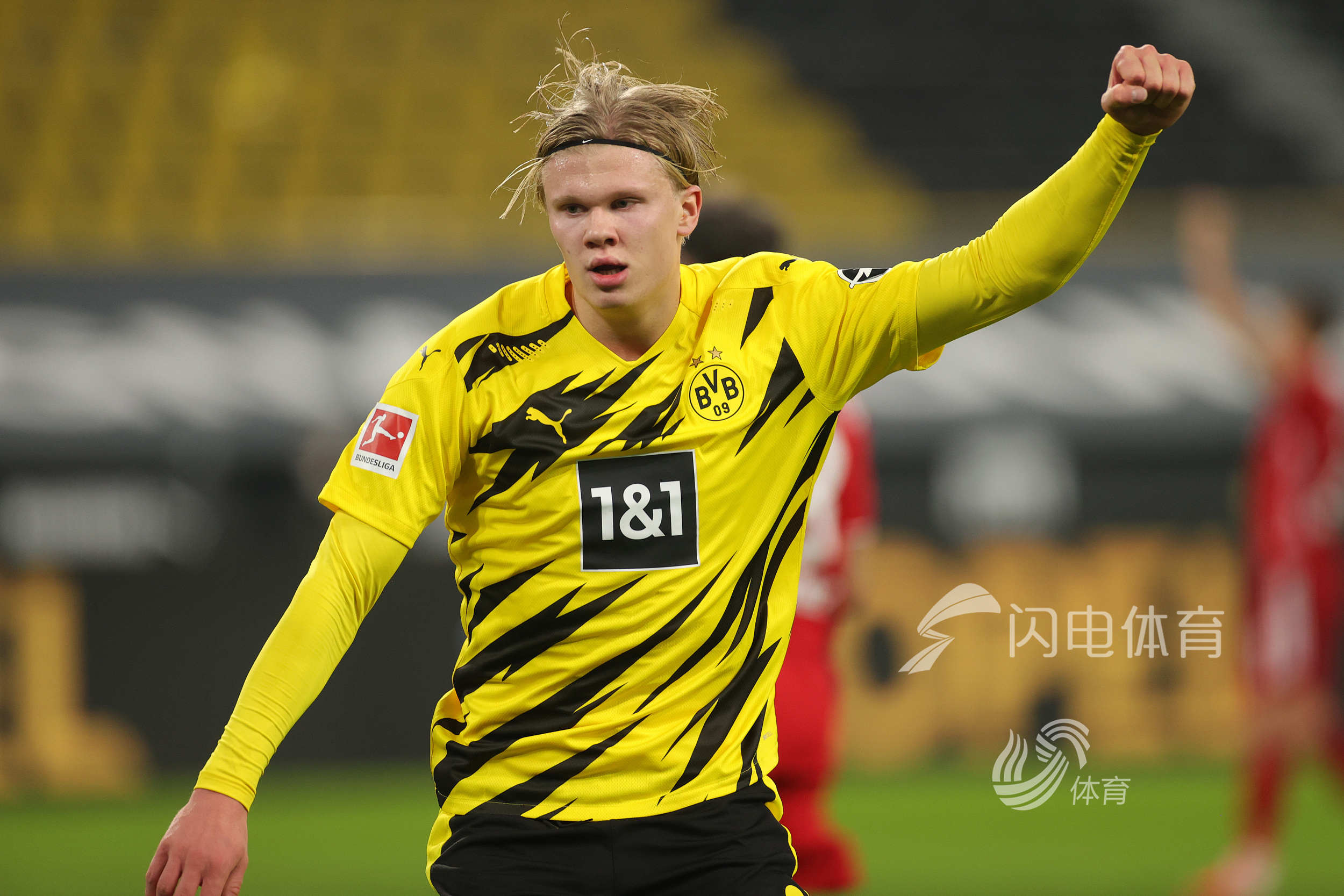 米体：将有一万名左右的那不勒斯球迷远征罗马，警方压力很大