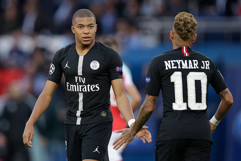 德转列土耳其球员历史身价榜：居莱尔9000万欧元高居第一（德转公布土耳其球员历史身价榜：居莱尔以9000万欧领跑）