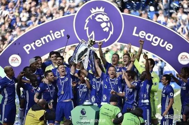 继伊尔马兹之后，奥斯梅恩是第二位欧冠戴帽的加拉塔萨雷球员（奥斯梅恩成加拉塔萨雷欧冠史上第二位戴帽球员，接棒伊尔马兹）