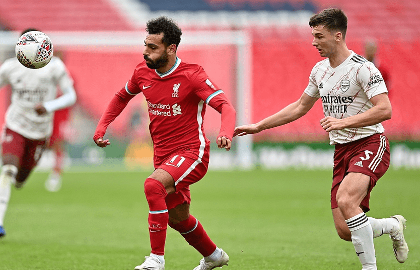 伊涅斯塔：中场球员当教练更能掌控全局，小法现在做得非常好（伊涅斯塔：中场出身执教更能把控全局，小法目前表现出色）